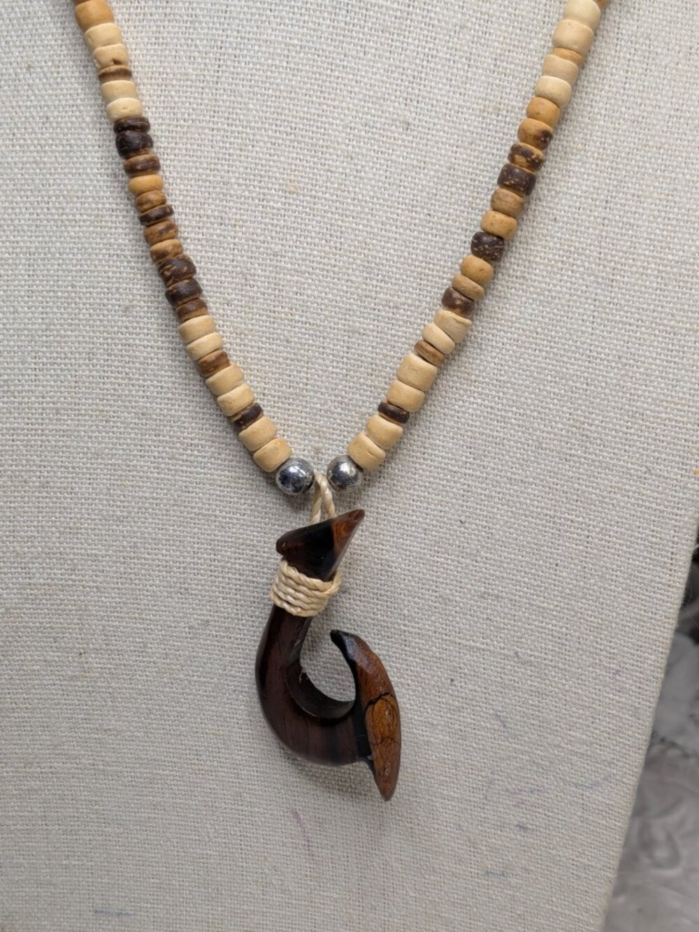 Tropical Surfer Necklace – Wooden Hook Pendant – Beachwear Style
